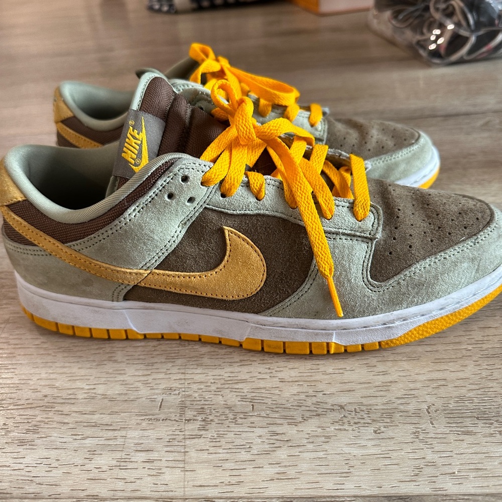 Nike dunk low green olive and yellow
